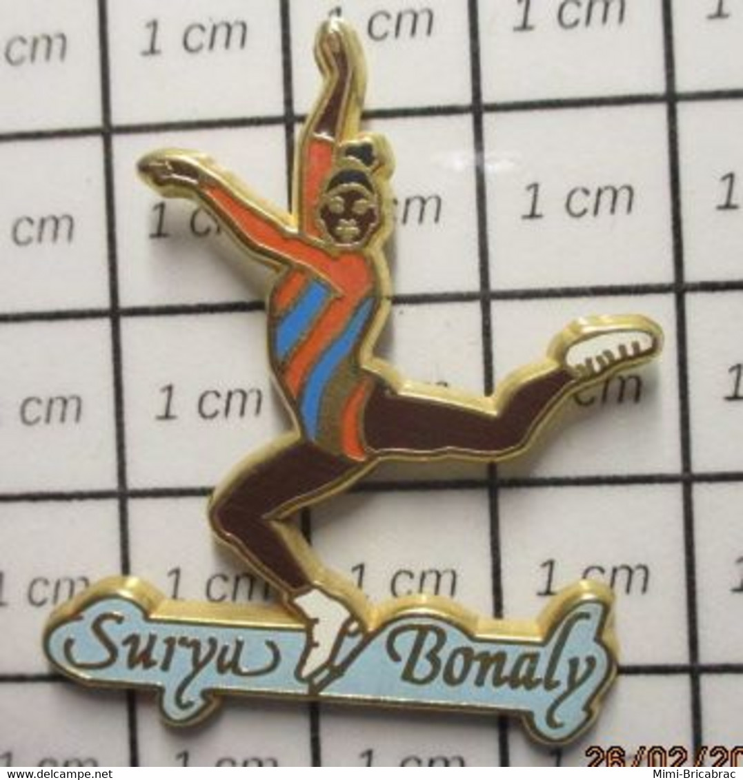 1917 Pin's Pins / Beau Et Rare / THEME : SPORTS / PATINAGE ARTISTIQUE SURYA BONNOLIT Par STARPIN'S - Pattinaggio Artistico