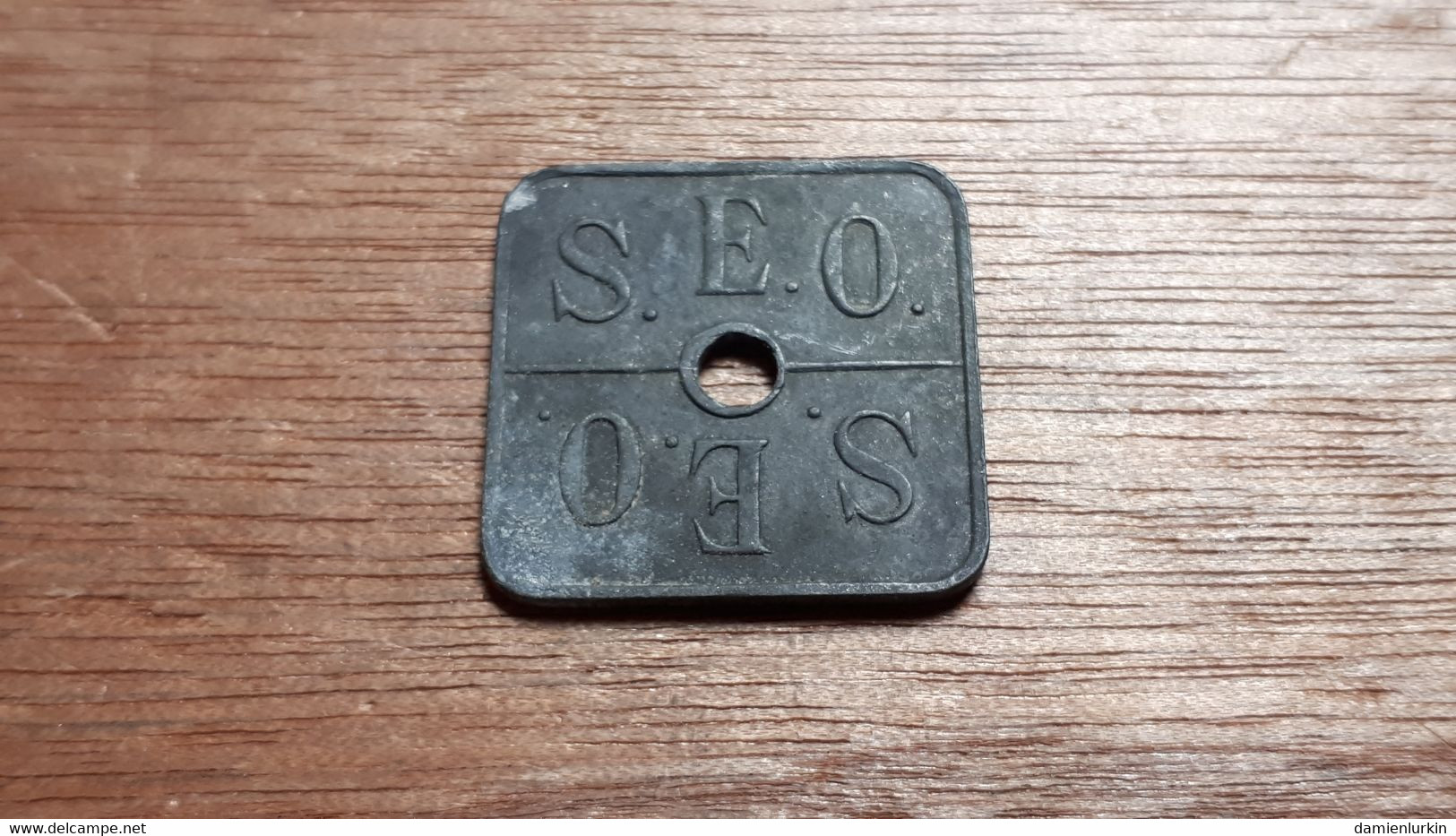 BELGIE OSTENDE JETON CARRé SEO (SPAARZAAMHEID EN ECONOMIE) 24.5/24.5MM ZINC FRAPPE DEMI-MEDAILLE - Monétaires / De Nécessité