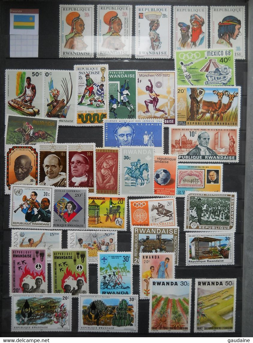 RWANDA  - LOT DE 80 TIMBRES  DIFFERENTS - SET - - Verzamelingen