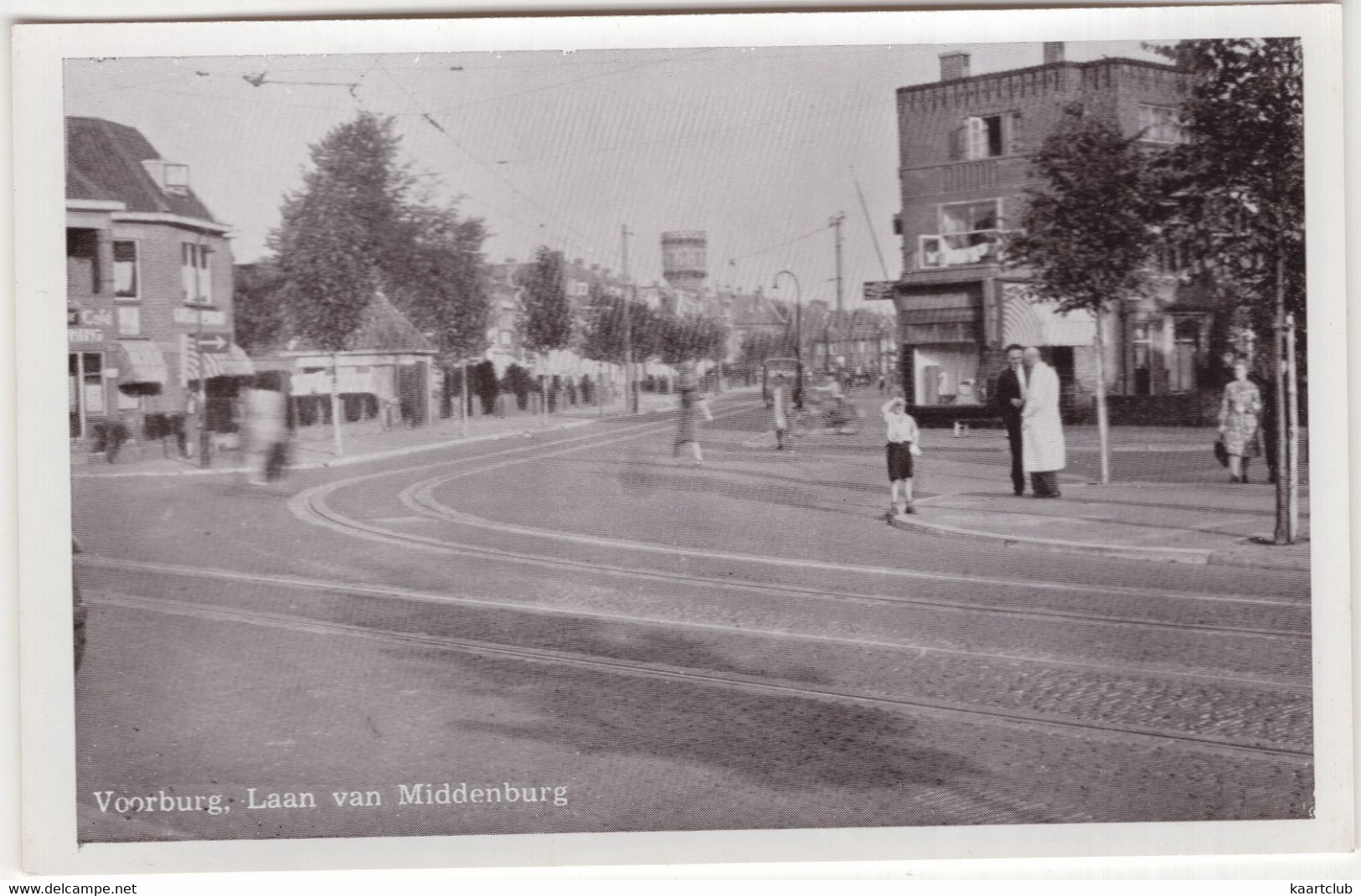 Voorburg, Laan Van Middenburg - (Zuid-Holland, Nederland) - No. B 331 - Straatscene - Voorburg