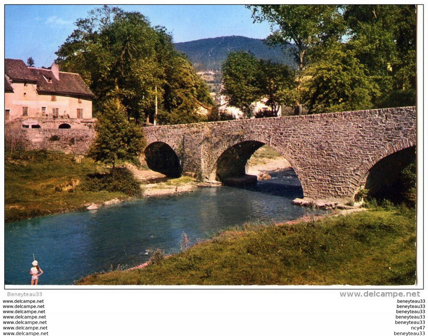 CP (Réf : O 652)   CHANAC (48 LOZÈRE) Le Pont Vieux Sur Le Lot (animée, Petite Fille à La Pêche à La Ligne) - Chanac