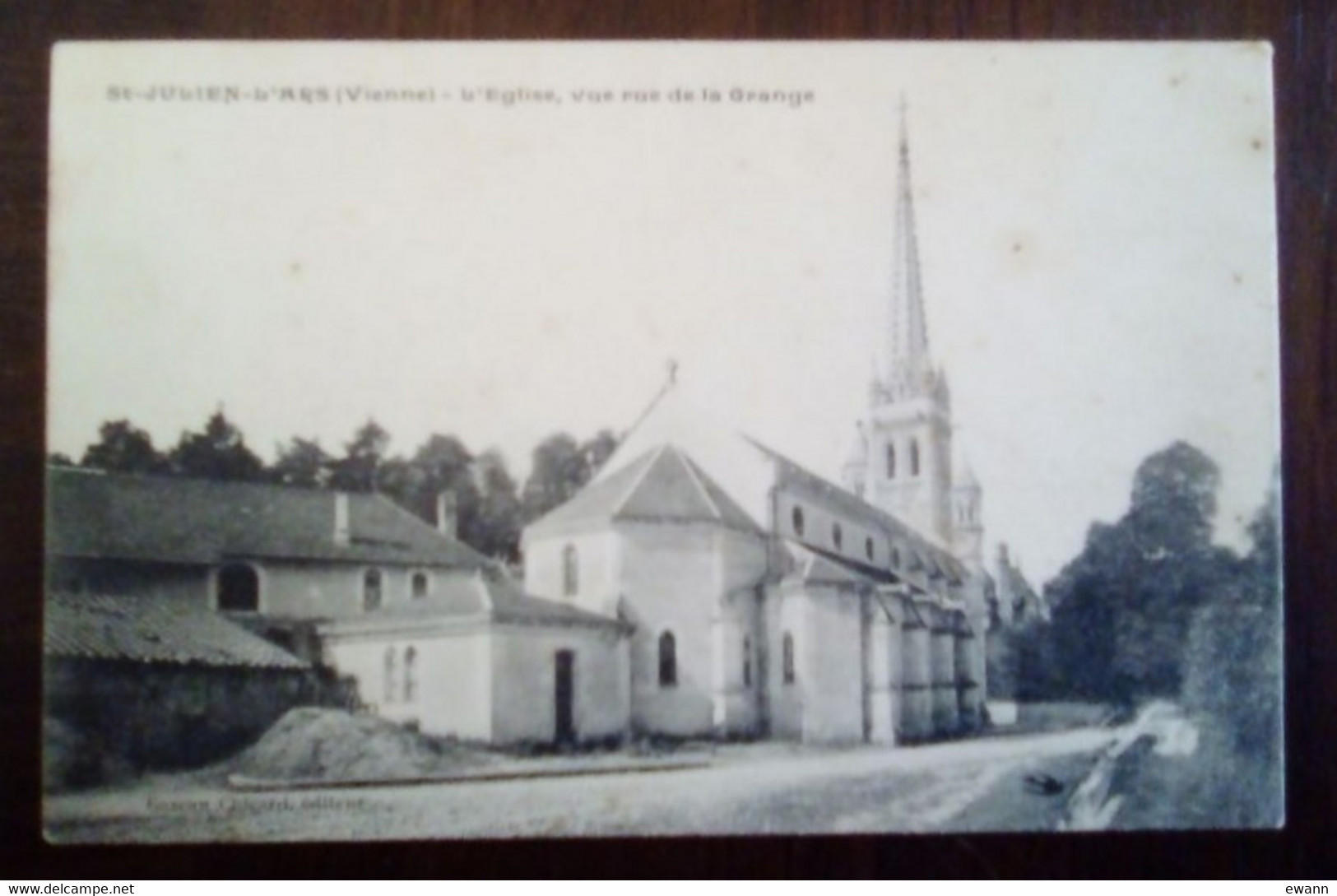 CPA - Saint-Julien-l'Ars - L'Eglise, Vue Rue De La Grange - Saint Julien L'Ars