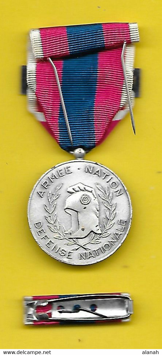 Médaille + Barrette Gendarmerie Nationale Armée Nation Défense Nationale "Argent" - Frankreich