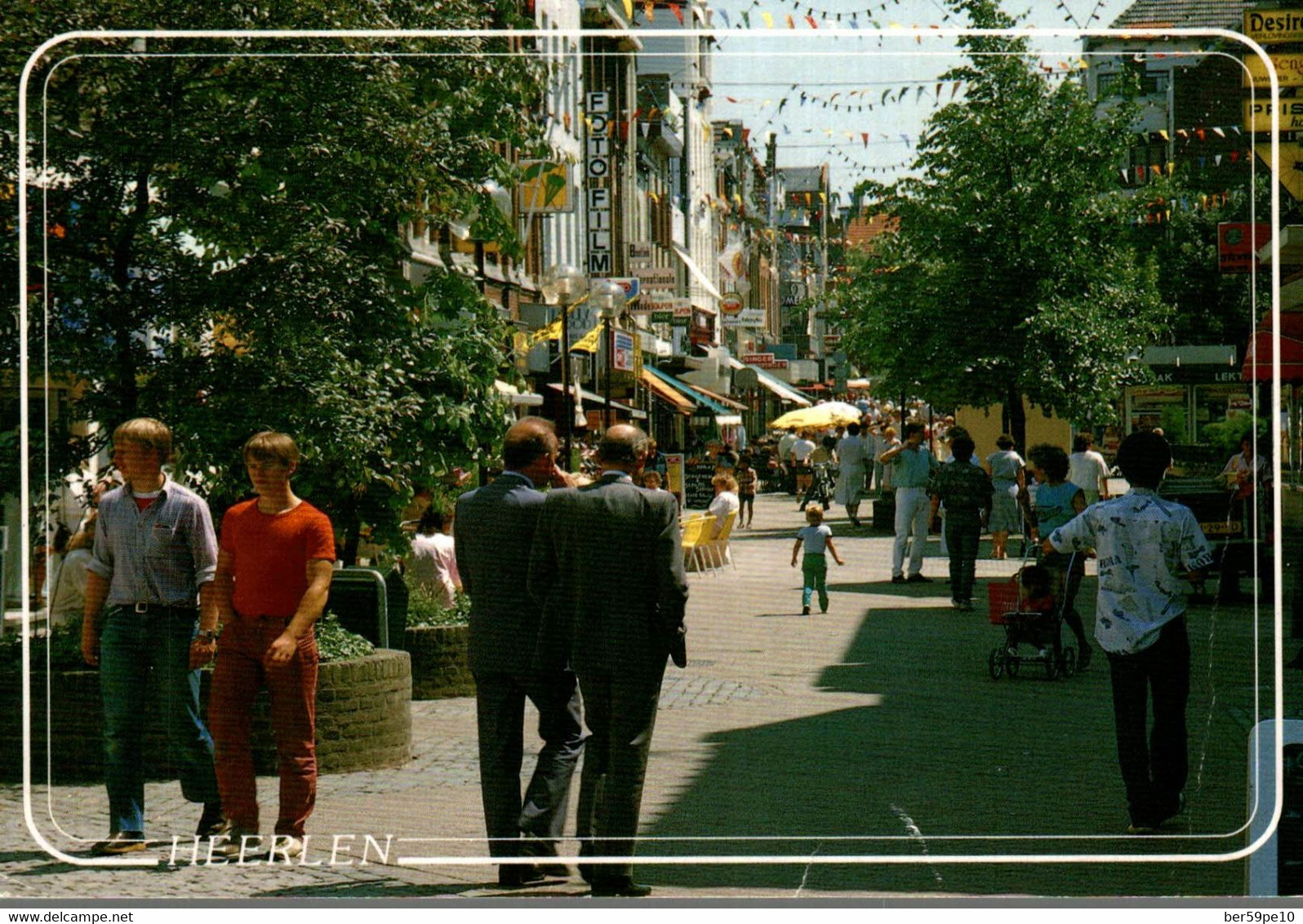 PAYS BAS HEERLEN WINKELEN IN HEERLEN : SAROLEASTRAAT - Heerlen