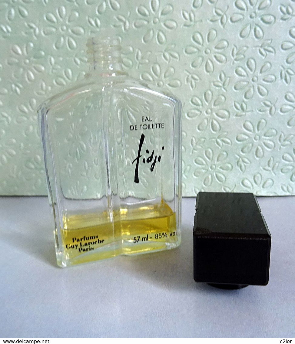 Ancien Flacon Avec Bouchon "FIDJI " De GUY LAROCHE  Eau DeToilette 57 Ml  Pour Collection - Flacons (vides)