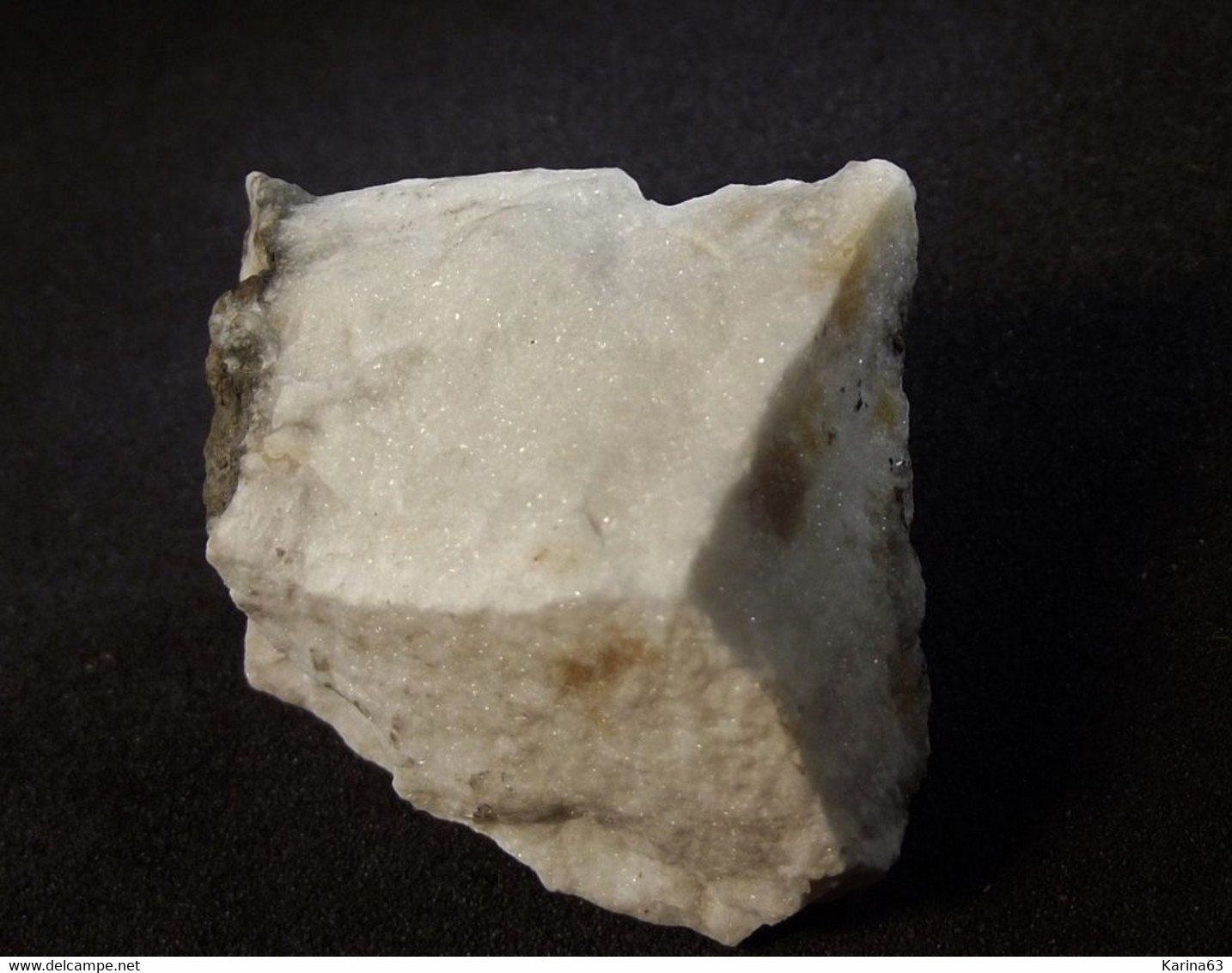 Howlite (  2 X 2 X 2 Cm ) Lang Mine - Tick Canyon - Los Angelas Co. - California - USA - Minéraux