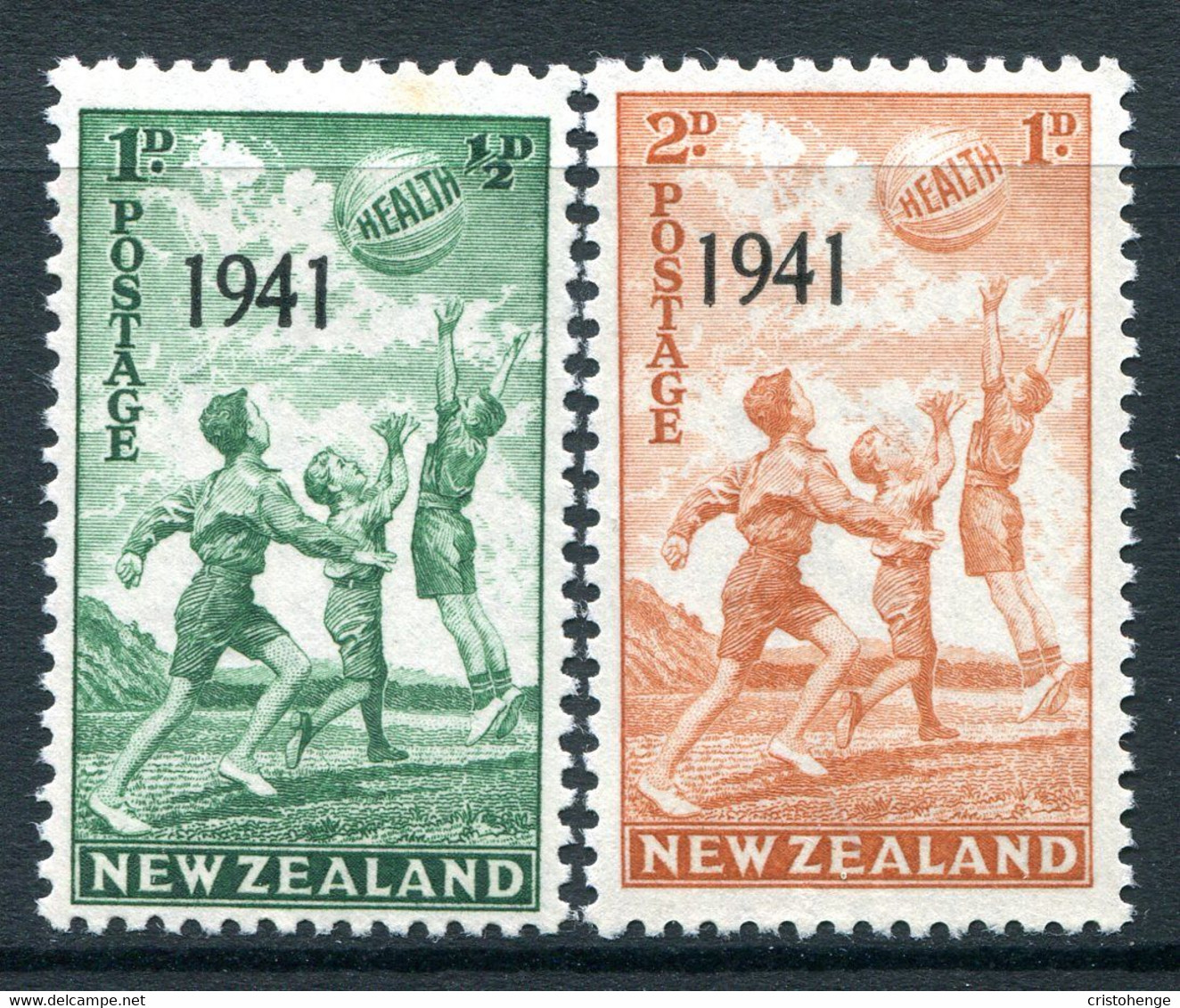 New Zealand 1941 Health - Beach Ball Set HM (SG 632-633) - Unused Stamps