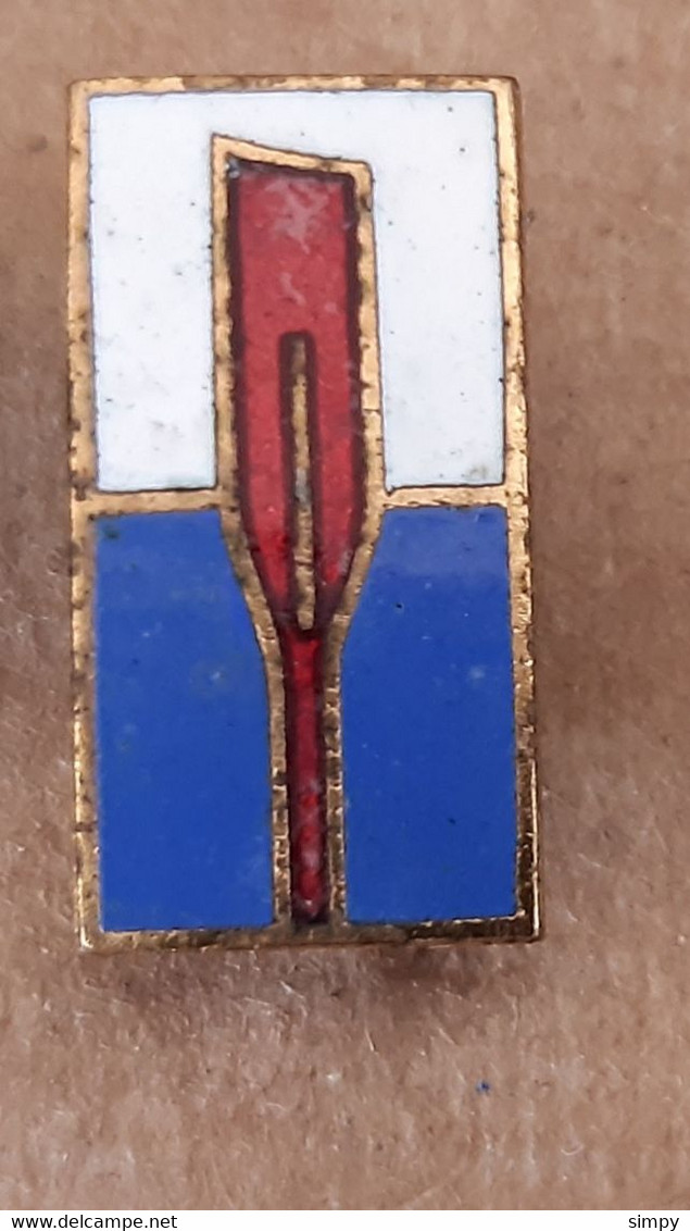 Rowing  Federation Of Yugoslavia Vintage Enamel Badge Pin - Canottaggio