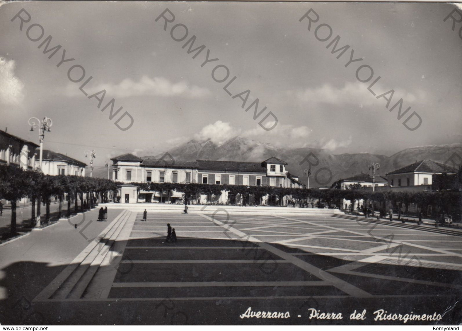 CARTOLINA  AVEZZANO,L"AQUILA,ABRUZZO,PIAZZA DEL RISORGIMENTO,MEMORIA,STORIA,RELIGIONE,BELLA ITALIA,VIAGGIATA 1955 - Avezzano