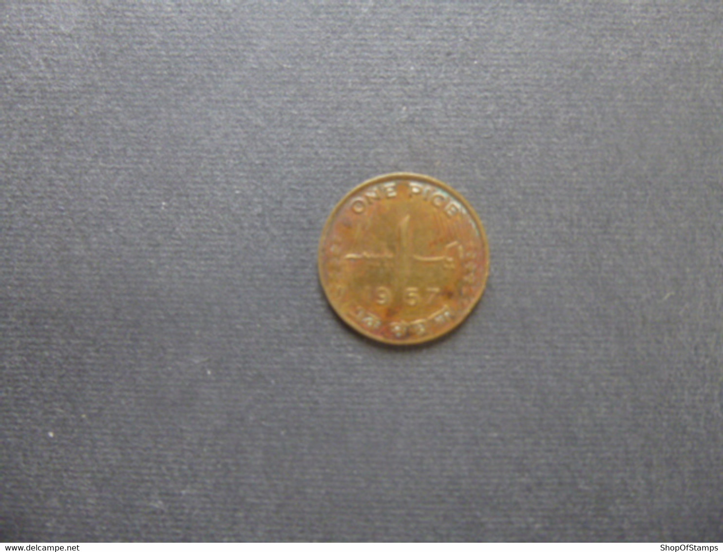 Pakistan Coin Year  1957 1 Paisa As Per Scan - Pakistan