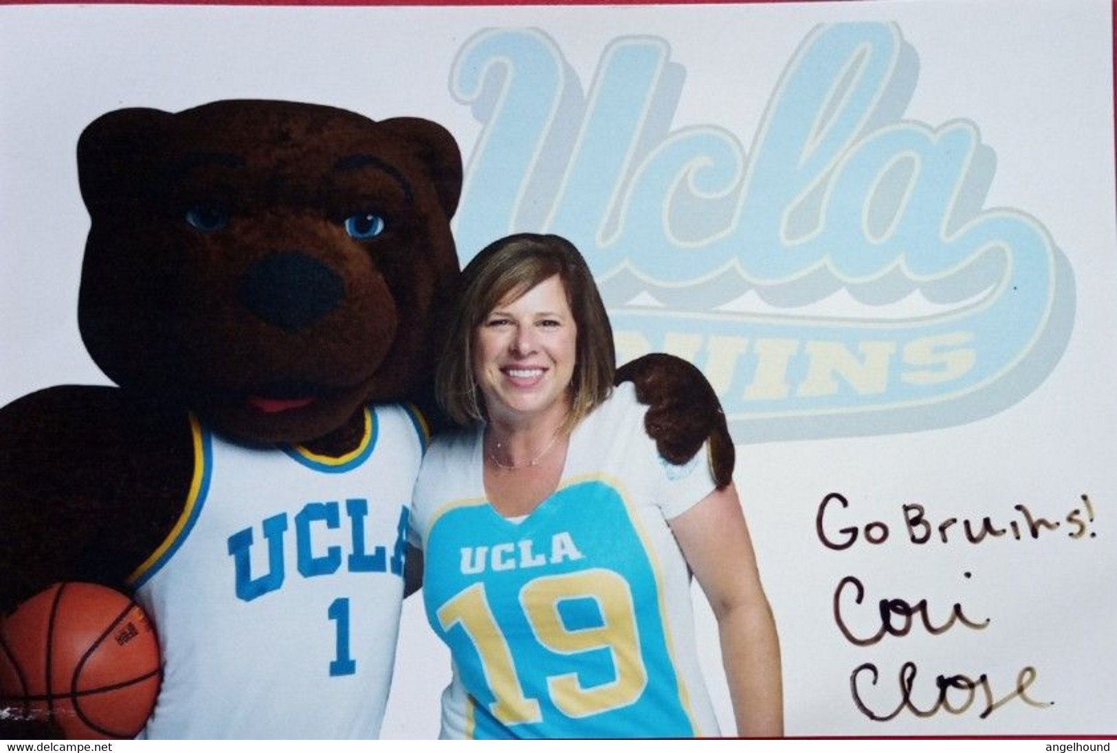 Cori Close ( Basketball Coach UCLA ) - Handtekening
