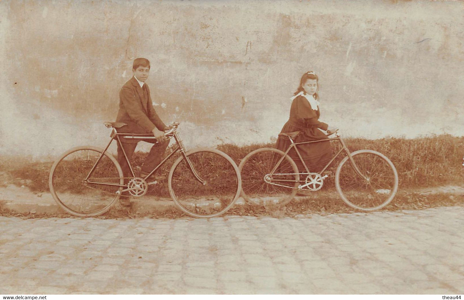 ¤¤  -   Carte-Photo Non Située De 2 Enfants Avec Leurs Vélos  -  Bicyclette      -  ¤¤ - Other & Unclassified