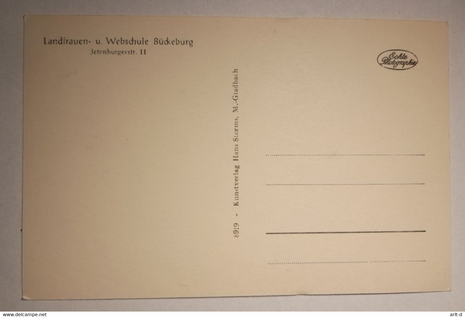 DC1937A - Landfrauen- Webschule Bückeburg. Hofeinfahrt. - Bueckeburg