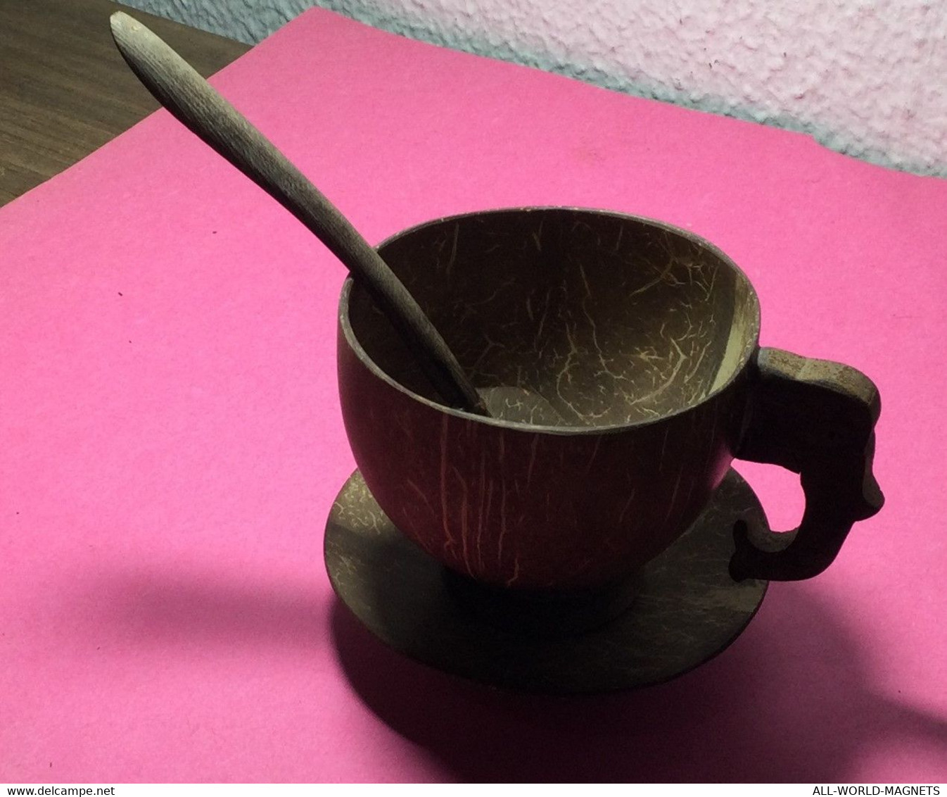 Lot Of Handmade Decorative Coffe/tee Cup Saucer Spoon, Coconut Shell, Mauritius - Tasas