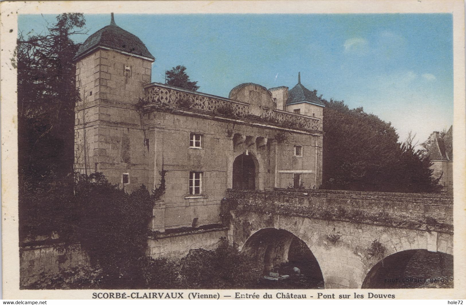 86 - Scorbé-Clairvaux (Vienne) - Entrée Du Château - Pont Sur Les Douves - Scorbe Clairvaux