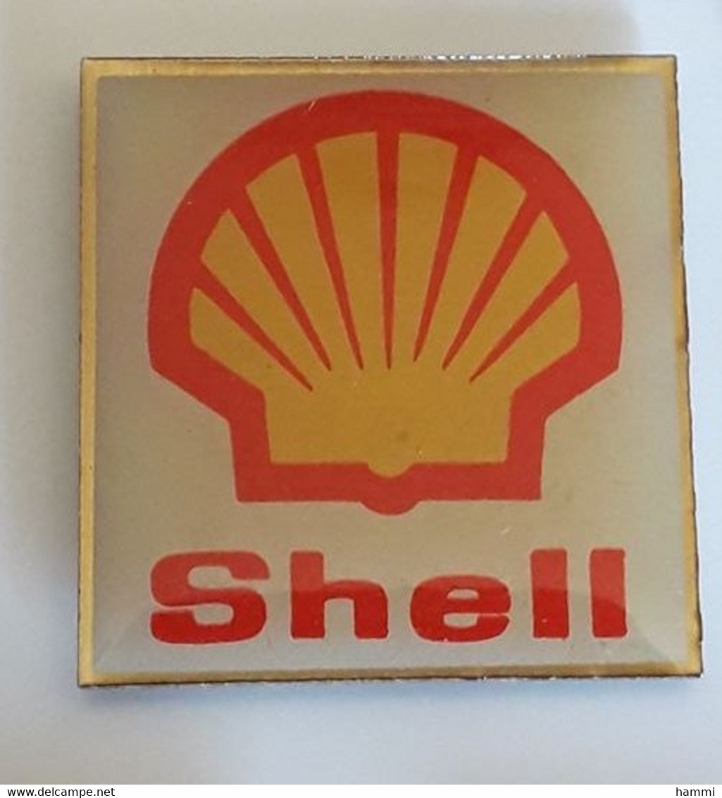 UU248 Pin's Carburant Oil Huile SHELL Logo Coquillage Carré 27 Mm X 27 Mm Achat Immédiat - Carburants