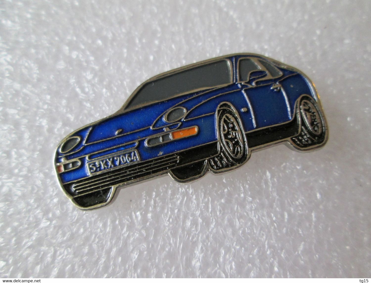 PIN'S    PORSCHE   968 - Porsche