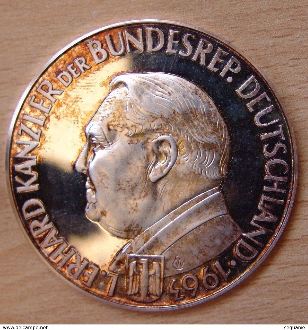 Allemagne Médaille Argent L. Erhard Kanzerder Bundesrep. 1963 - Professionali/Di Società