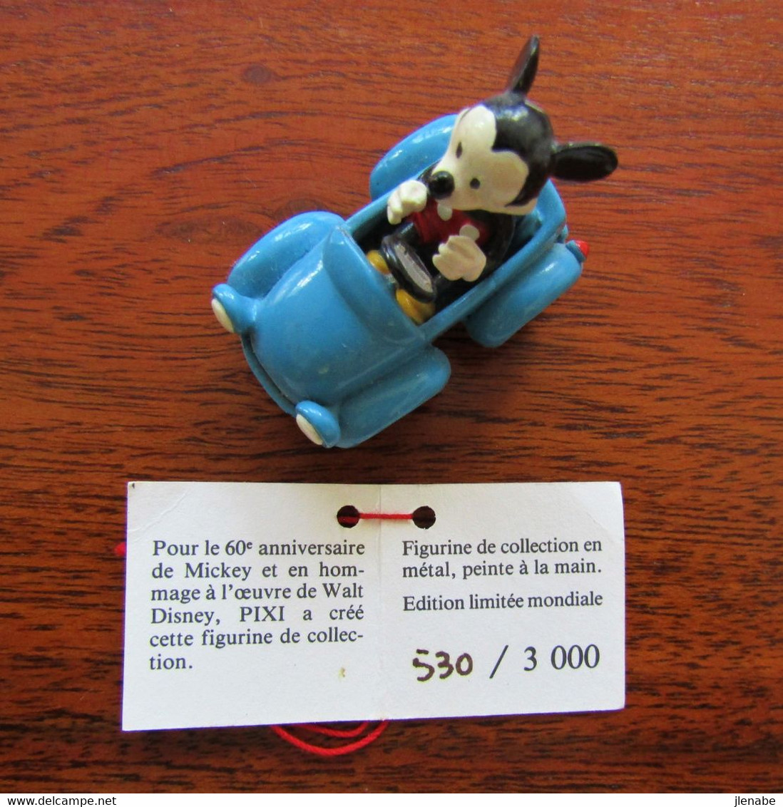 Pixi Mickey Mouse En Voiture De Walt Disney - Estatuas En Metal