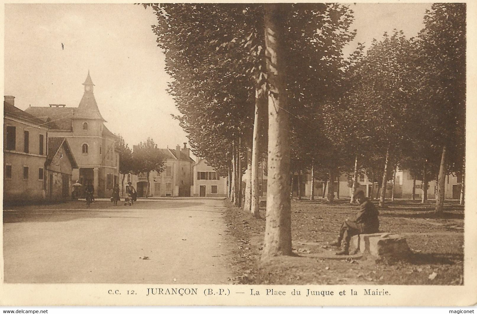 CPA - Jurançon - La Place Du Junque Et La Mairie - Jurancon