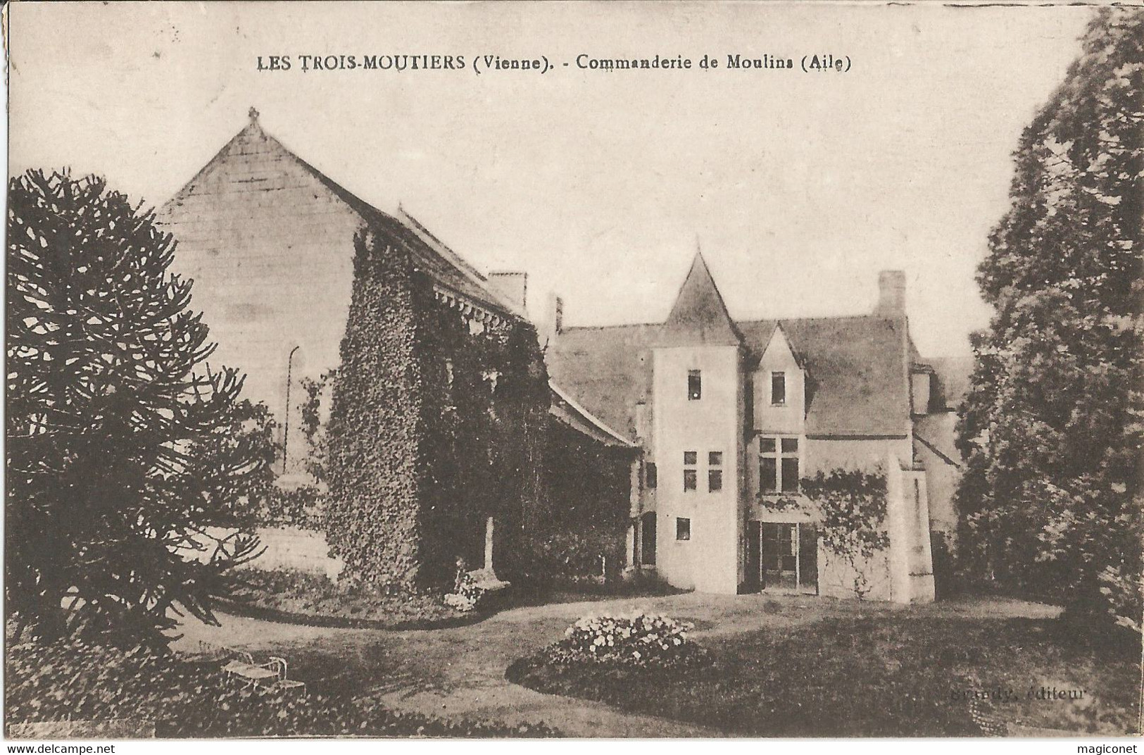 CPA - Les Trois-Moutiers - Commanderie De Moulins - Les Trois Moutiers