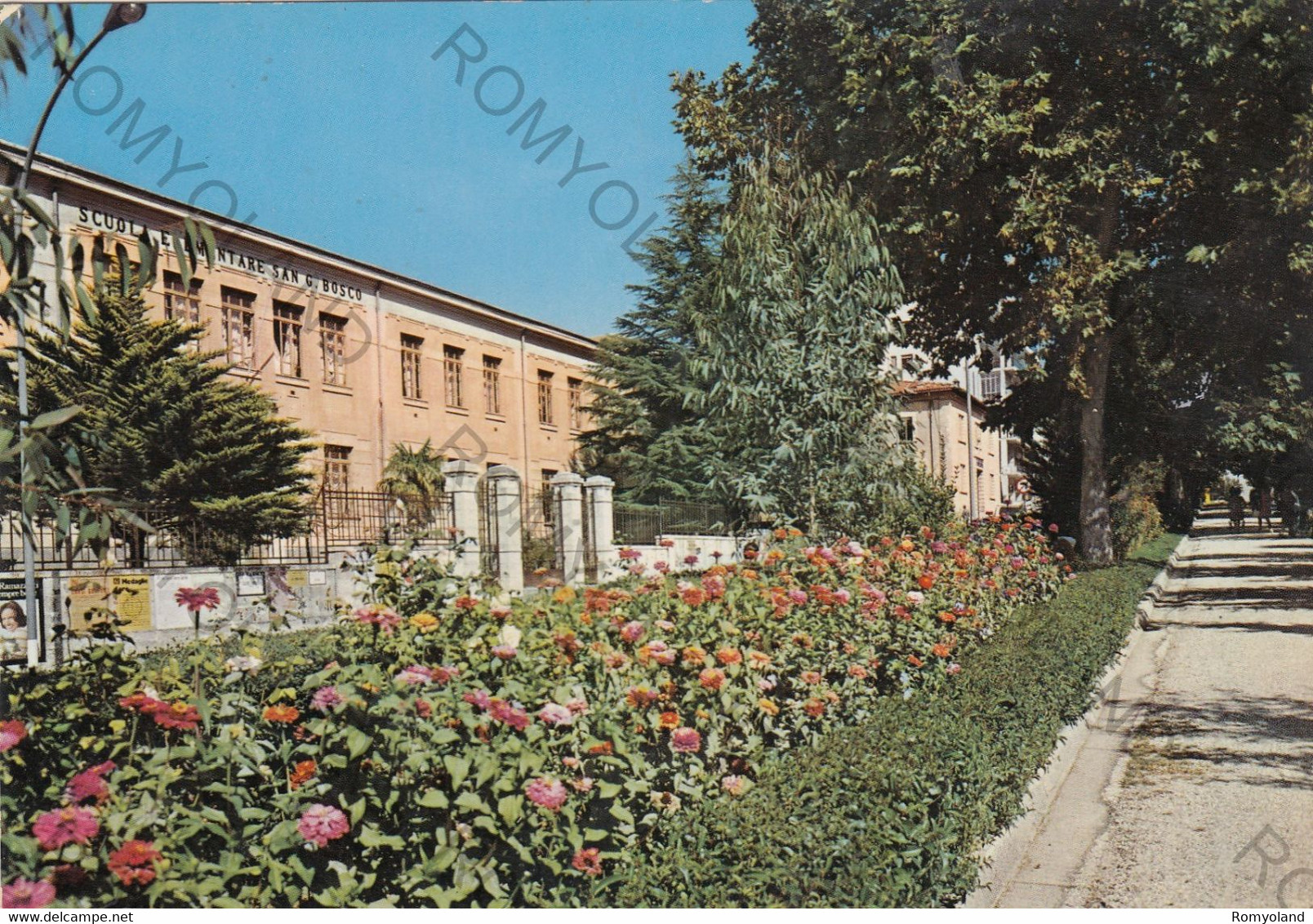 CARTOLINA  ISERNIA,MOLISE,EDIFICIO SCOLASTICO,BELLA ITALIA,MEMORIA,CULTURA,STORIA,RELIGIONE,NON VIAGGIATA - Isernia