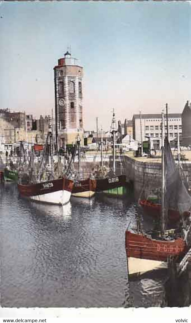 59 - DUNKERQUE - La Cale Des Pêcheurs Et La Tour Du Leughenaer  - CPSM - Dunkerque