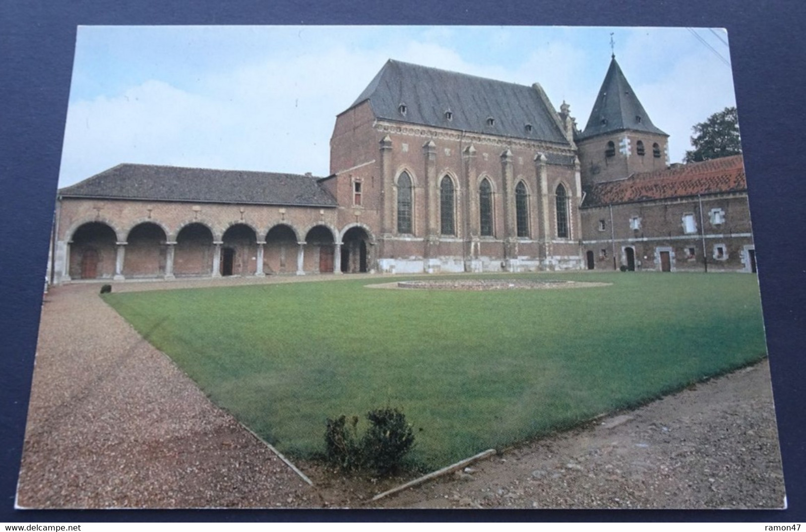 Alden Biesen - Galerij En Kerk Met Een Gedeelte Van Het Neerhof - Bilzen