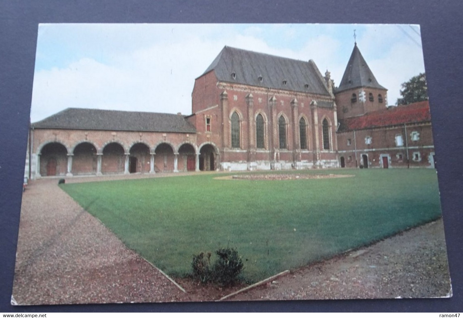 Alden Biesen - Galerij En Kerk Met Een Gedeelte Van Het Neerhof - Bilzen