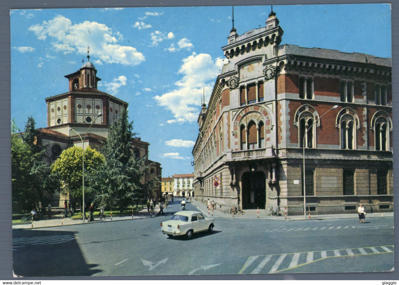 °°° Cartolina - Legnano Chiesa S. Magno E Palazzo Del Comune Viaggiata °°° - Legnano