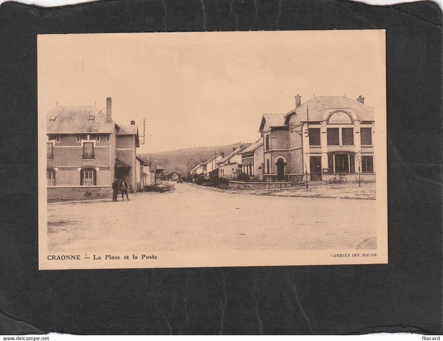 110573       Francia,    Craonne,  La  Place  Et  La  Poste,  NV - Craonne