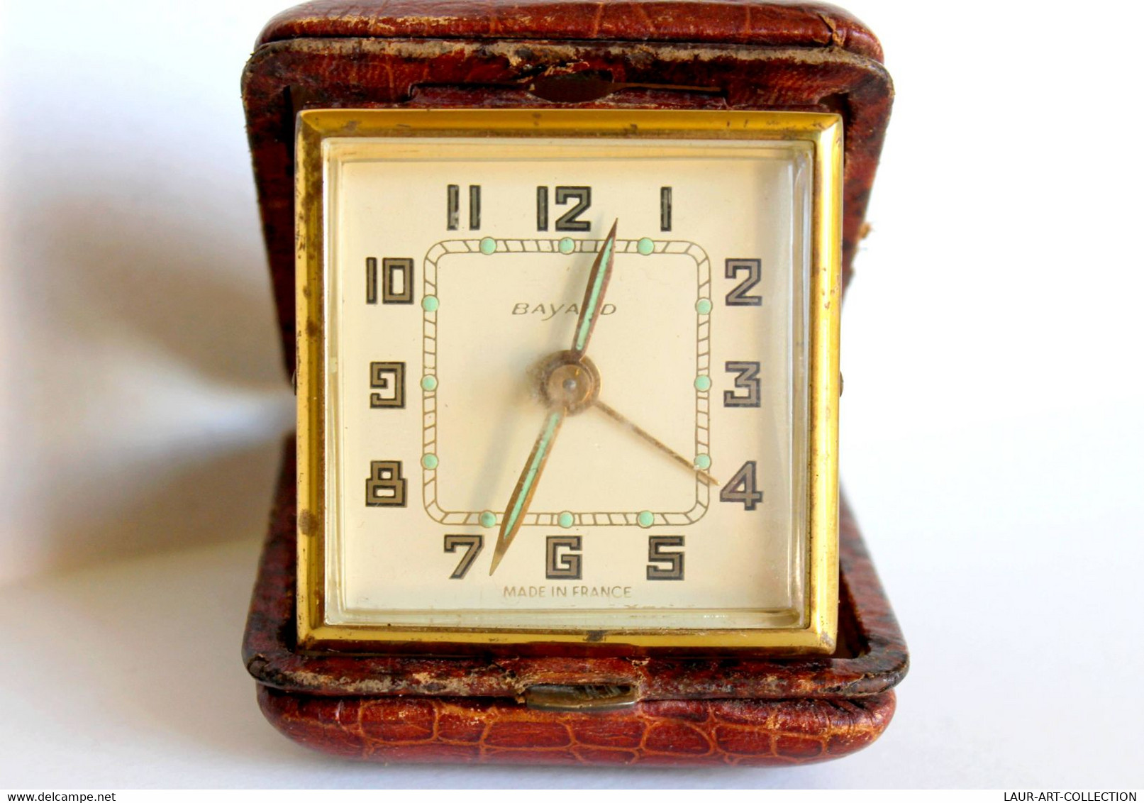 RARE ANCIEN REVEIL DE VOYAGE - BAYARD - EN CUIR - MADE IN FRANCE - FONCTIONNE!          (1402.20) - Alarm Clocks