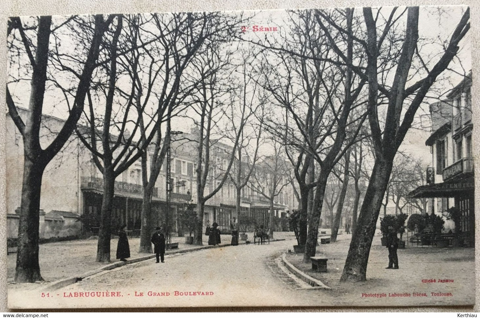 Labruguière - 3 CPA: Le Grand Boulevard (animé); Rue Du 4 Septembre (animée); Château D'Hauterive (circulée F.M.) - Labruguière