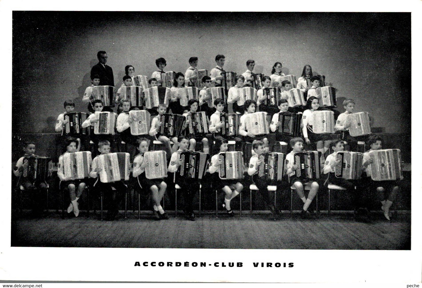 N° 91040 -carte Accordéon Club Virois - Vire