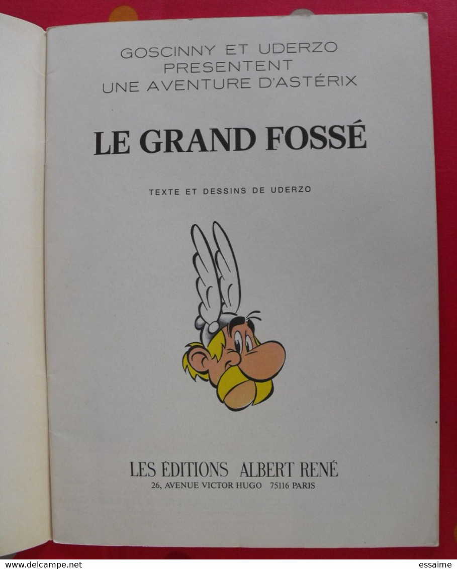 Astérix. Le Grand Fossé. Uderzo. 1980. Offert Par Total - Asterix