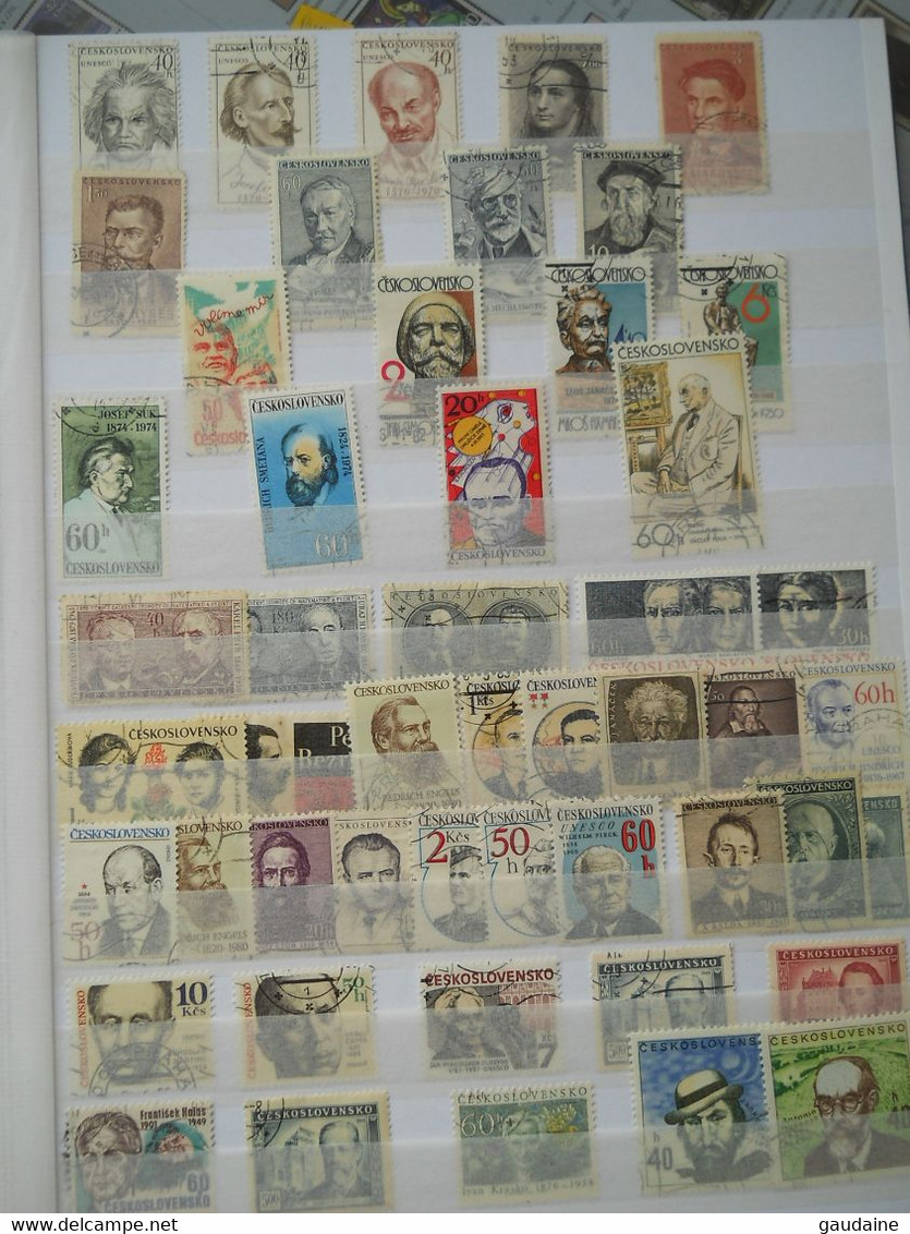 TCHECOSLOVAQUIE CESKOSLOVENSKO - LOT DE 730 TIMBRES DIFFERENTS - SET - COLLECTION - Collezioni & Lotti