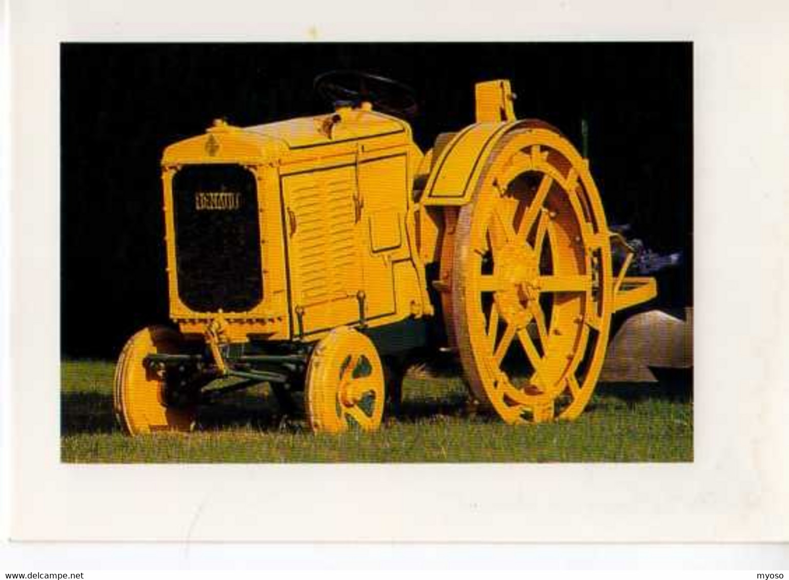 63 AMBERT Musee Agrivap ,  Tracteur Ancien - Ambert