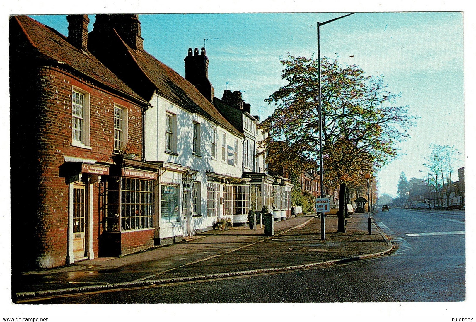 Ref 1532 - Antique Shop & High Street Beaconsfield - Buckinghamshire - Buckinghamshire