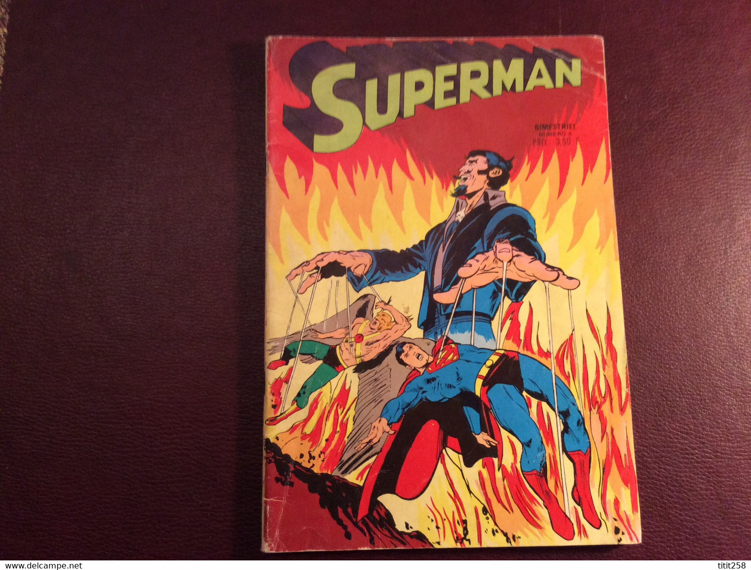 Superman Et Hawkman  . Supergirl  . La Vie Privée De Clark Kent .  Bimestriel N° 6 . 1976 - Superman