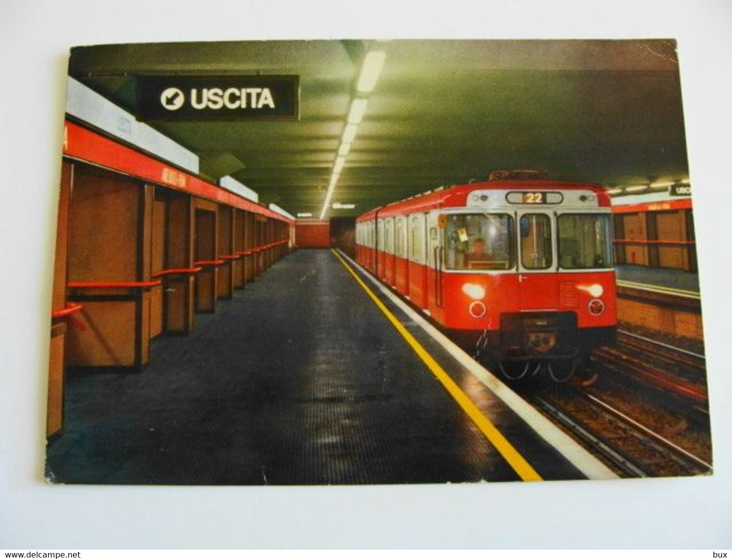 MILANO  METRO  22  VIAGGIATA     POSTCARD USED  CONDIZIONI COME DA FOTO  Bollo Rimosso - Métro