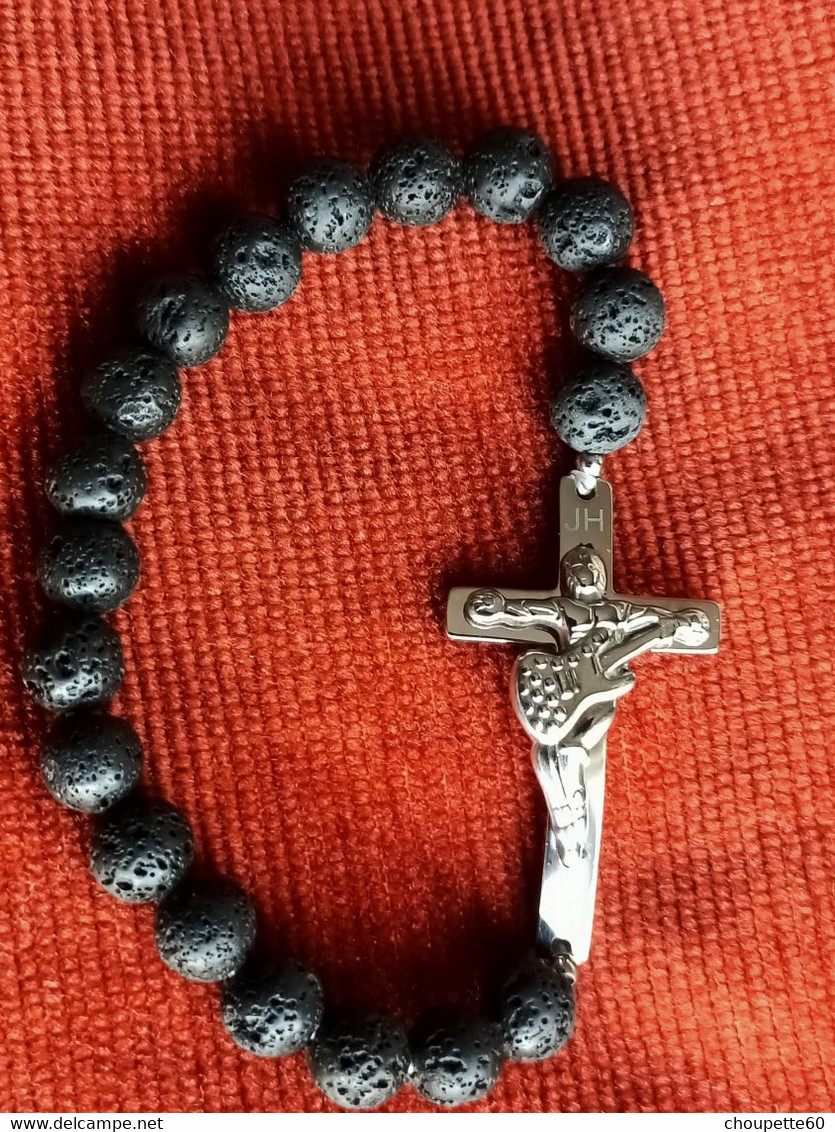 Bracelet Avec Croix De Johnny - Autres & Non Classés