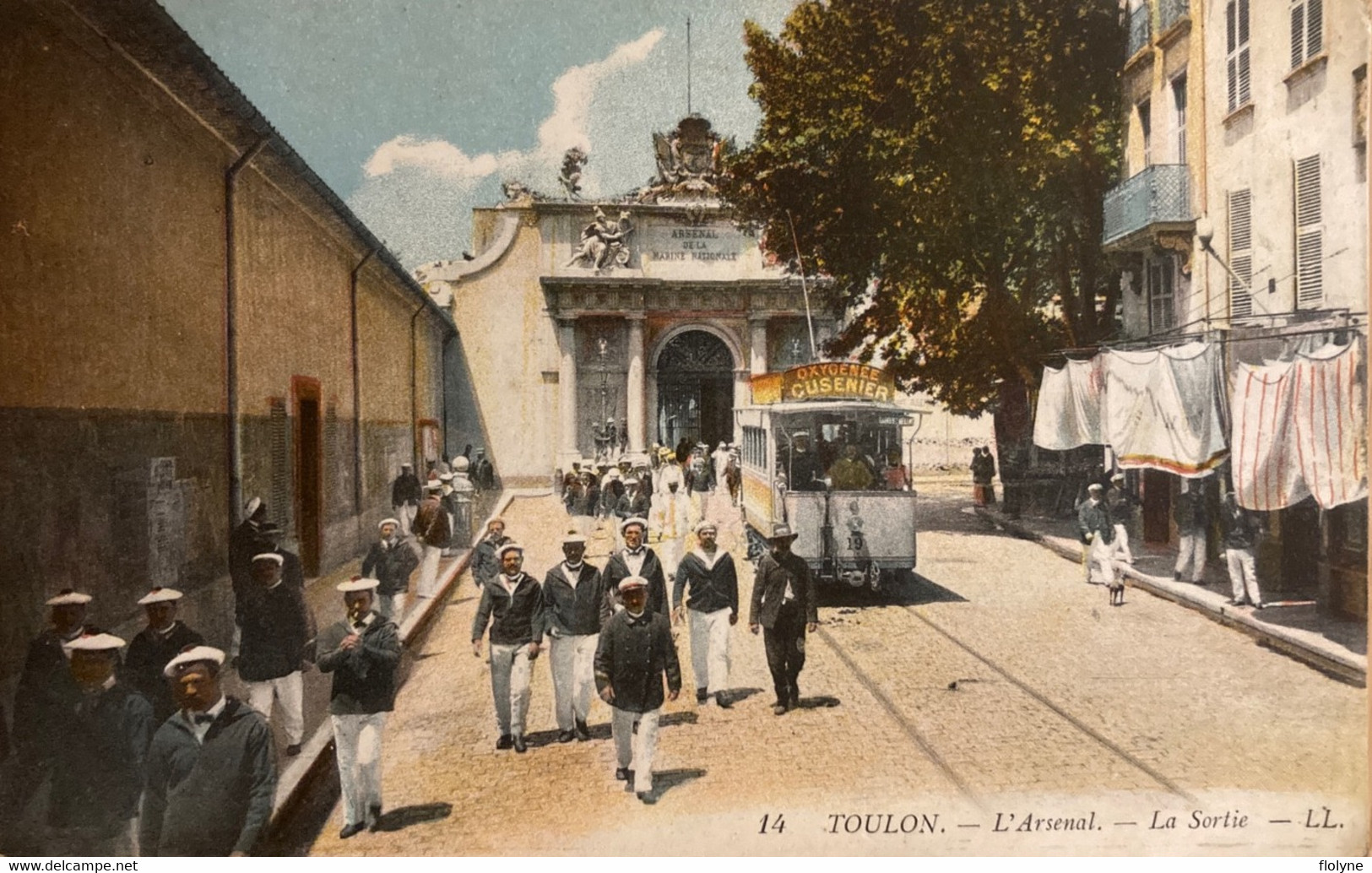 Toulon - L’Arsenal - La Sortie - Tramway Tram - Toulon