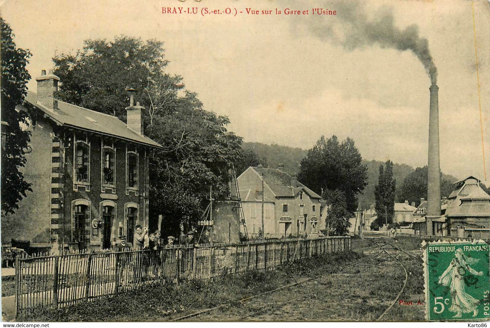 Bray Et Lû * Vue Sur La Gare Et L'usine De La Ville * Ligne Chemin De Fer - Bray-et-Lû