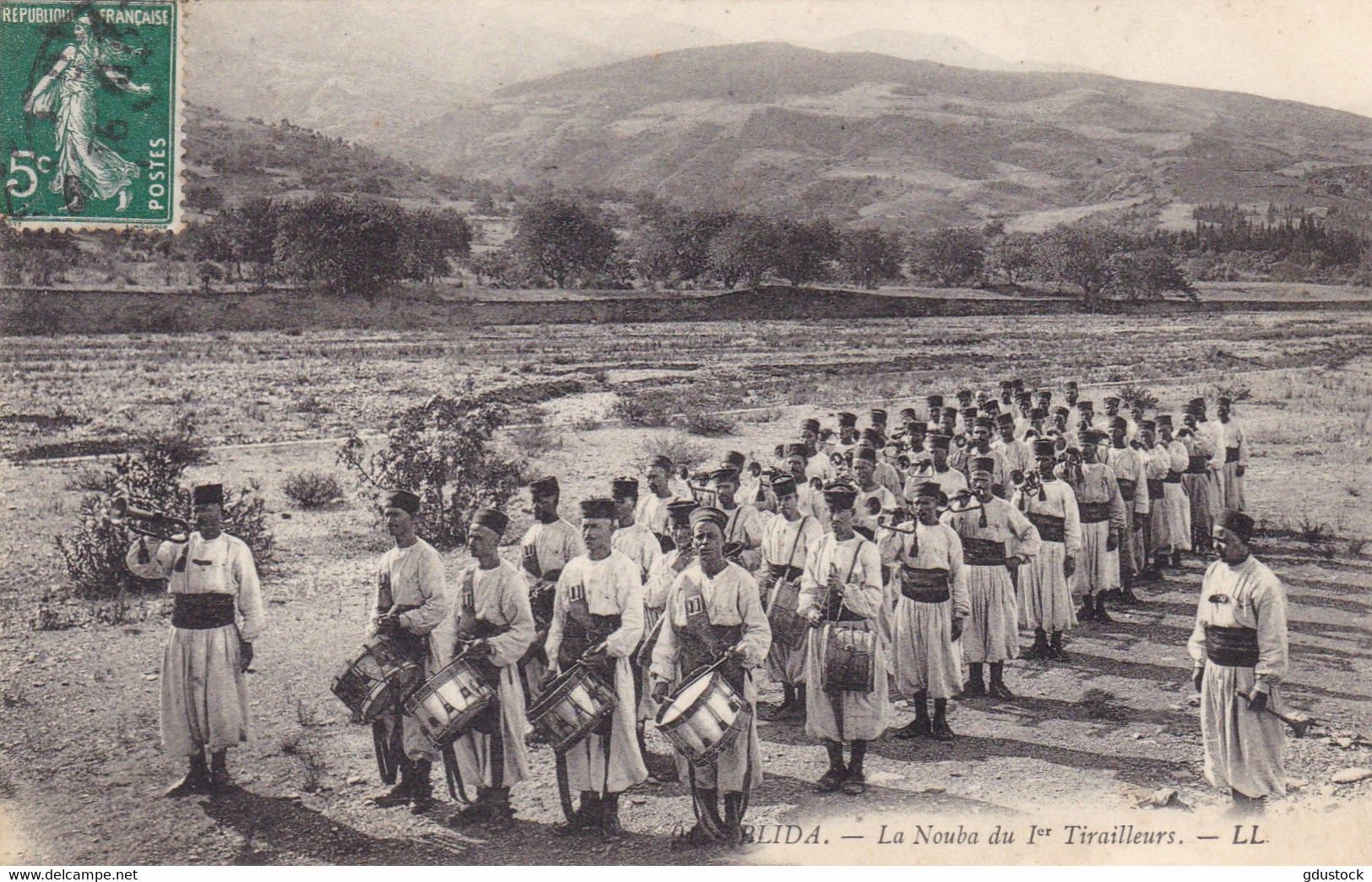 Algérie - Blida -la Nouba Du 1er Tirailleurs - Blida