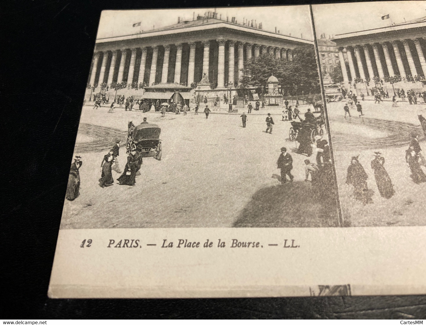 Paris RARE Carte Postale Stéréo La Place De La Bourse - Stereoscopische Kaarten