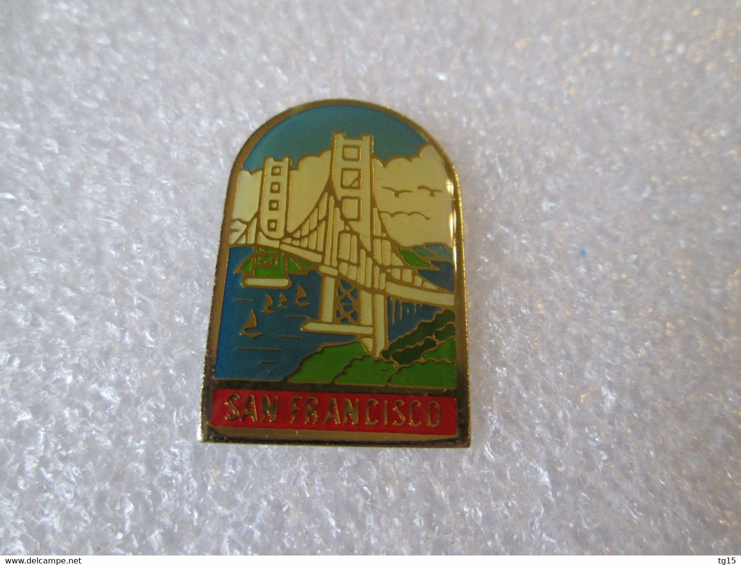 PIN'S    VILLE  SAN FRANCISCO   GOLDEN GATE - Ciudades