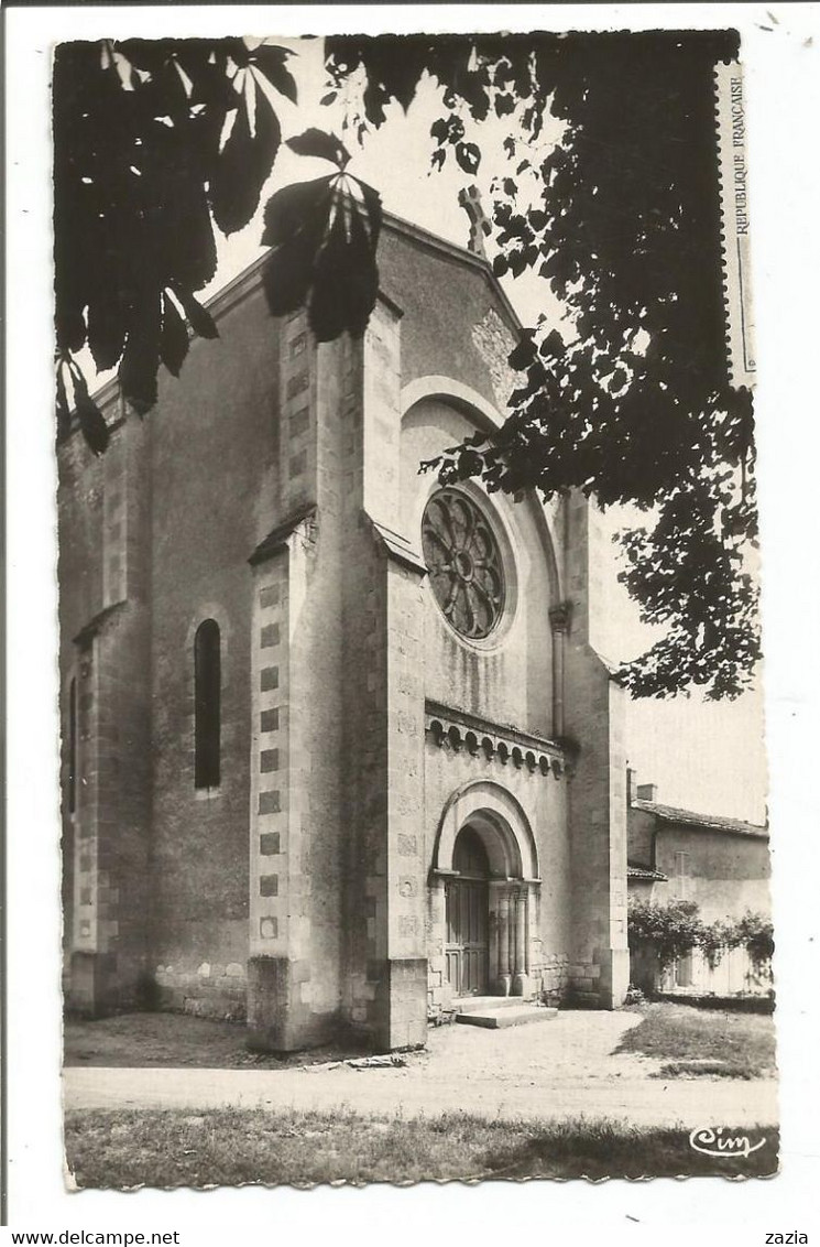 79.107/  BEAUVOIR SUR NIORT - Le CORMENIER - Façade De L'église - Beauvoir Sur Niort