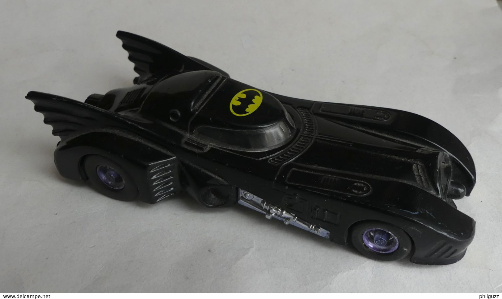 VOITURE DE BATMAN ERTL DC COMICS BATMOBILE 1989 - Batman
