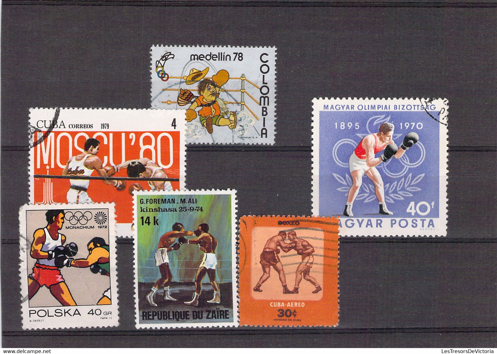 Lot De Timbres Thème Boxe - Pugilato