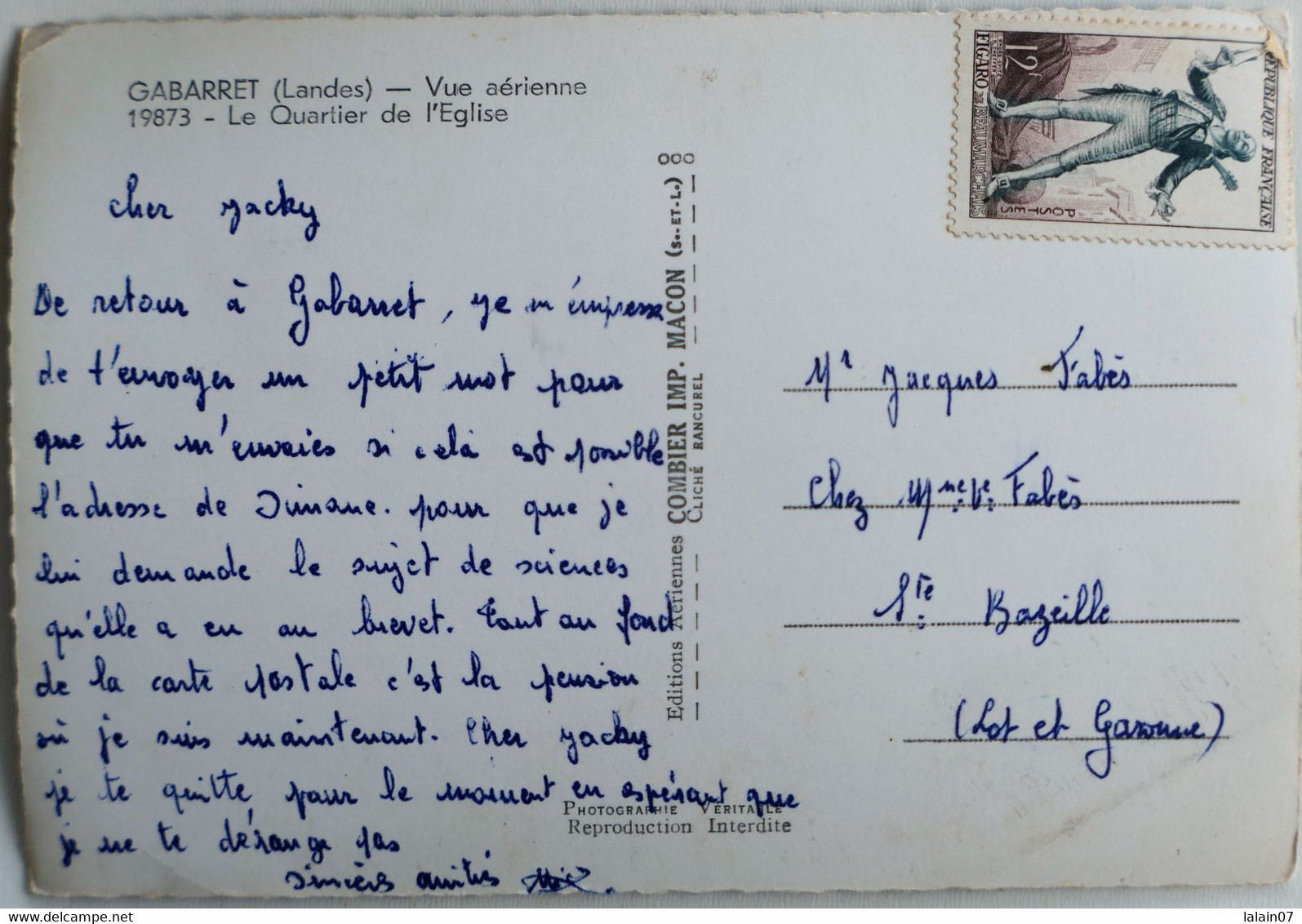 Carte Postale : 40 : GABARRET : Vue Aérienne, Le Quartier De L'Eglise, Timbre Des Années 1950 - Gabarret